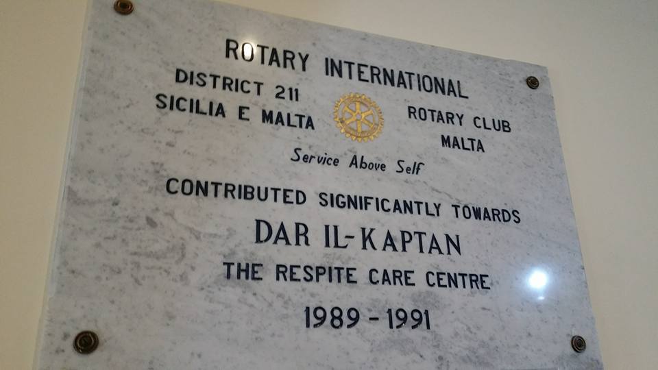 085 - Presenze del Governatore - Visita a Dar il Kaptan la casa di sollievo per famiglie di disabili finanziata dal RC Malta - Malta 28 novembre 2015/001.jpg